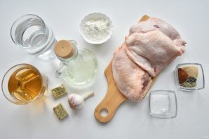 Куриные бедра в соусе