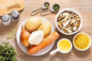 Постный грибной суп из сушеных грибов