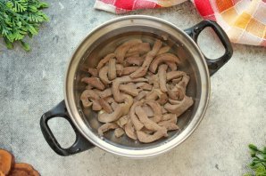 Почки в сметане