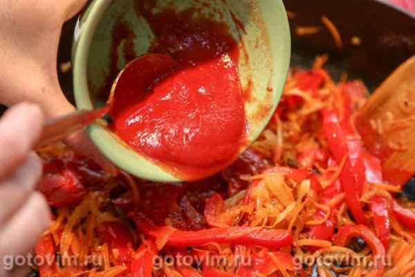 Куриные окорочка с перцем и томатами Куриные окорочка с перцем и томатами