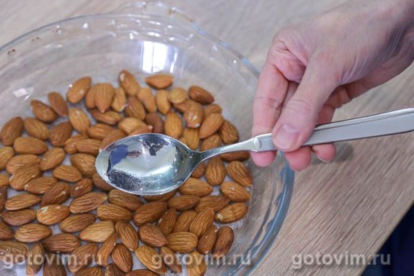Миндаль в сахаре в микроволновке