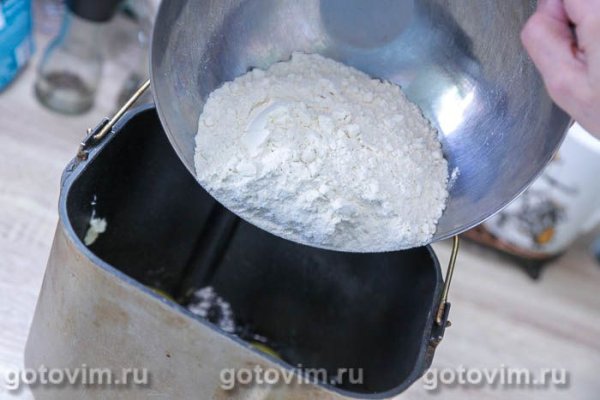 Кекс &laquo;Столичный&raquo; с изюмом в хлебопечке
