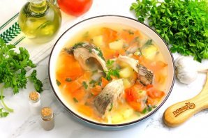 Уха из карася