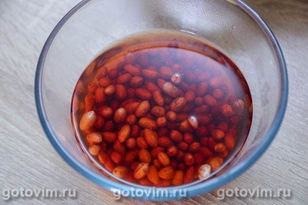 Жареный солёный арахис с базиликом в микроволновке Жареный солёный арахис с базиликом в микроволновке