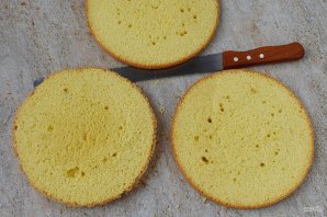 Торт с киви и клубникой