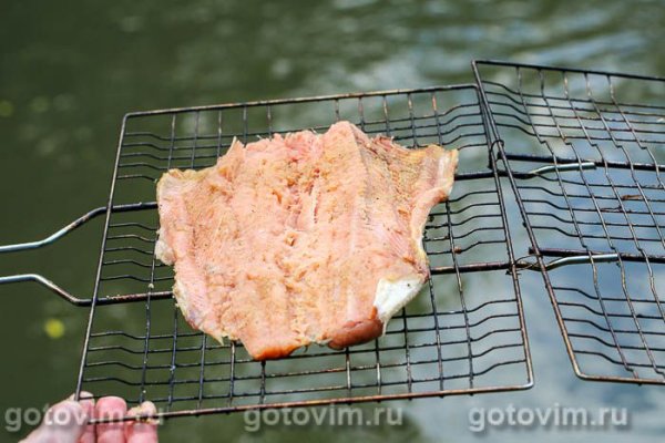 Горбуша на решетке