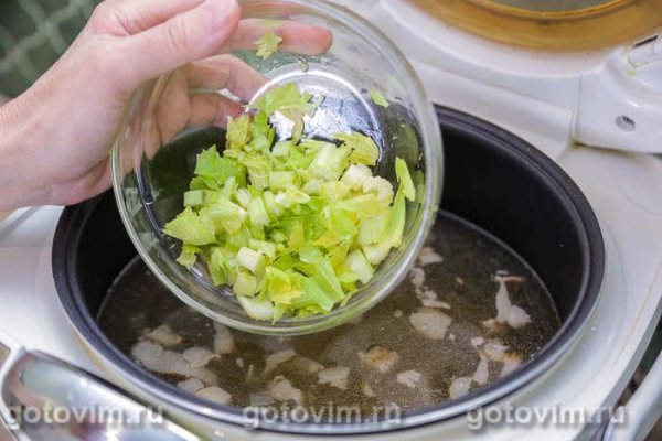 Рыбный суп с креветками и беконом в мультиварке Рыбный суп с креветками и беконом в мультиварке