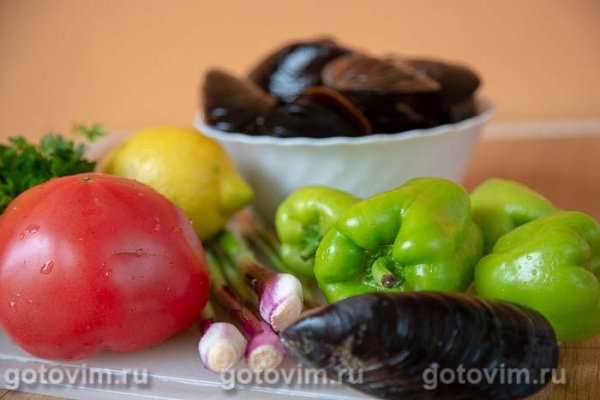 Черноморские мидии с рисом и овощами