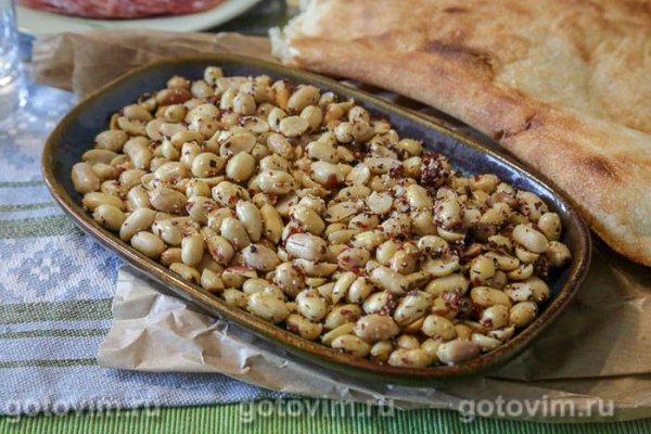 Солёный арахис с сушёными помидорами и чесноком в микроволновке Солёный арахис с сушёными помидорами и чесноком в микроволновке