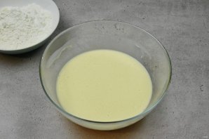 Заливной пирог с черемшой и яйцом