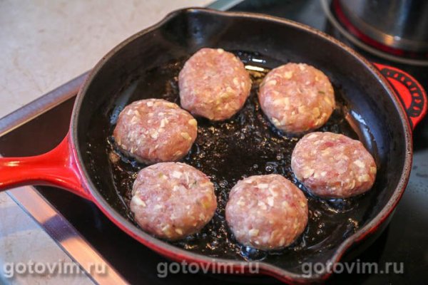 Котлеты из свинины и курицы с сыром чанах Котлеты из свинины и курицы с сыром чанах