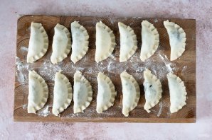 Пельмени с крапивой