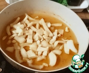 Лапша с осьминогом