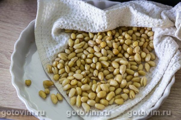 Солёный арахис с чили, чесноком и паприкой в микроволновке Солёный арахис с чили, чесноком и паприкой в микроволновке