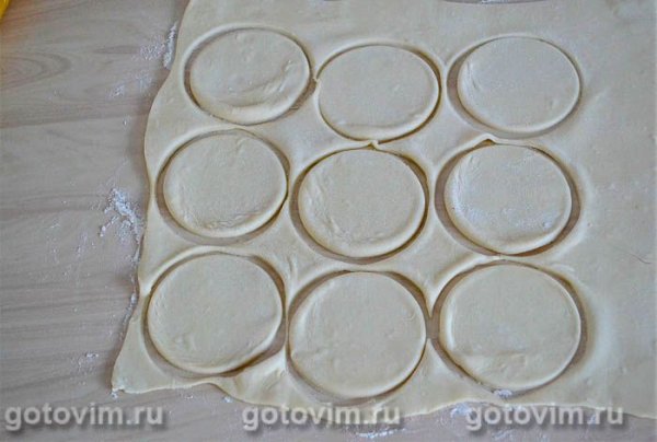 Слойки с абрикосами
