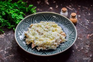 Салат "Подсолнух" с ананасами Салат "Подсолнух" с ананасами