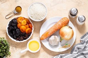 Постный плов с сухофруктами