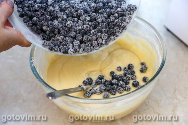 Пирог с черникой и лимонным сиропом Пирог с черникой и лимонным сиропом