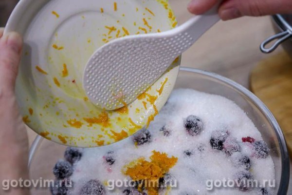 Варенье из чёрной смородины с апельсином в микроволновке