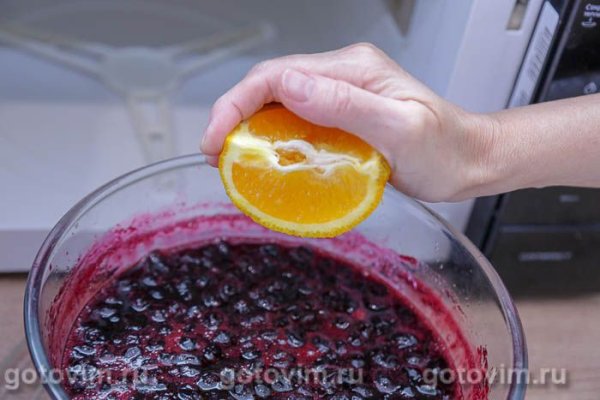 Варенье из чёрной смородины с апельсином в микроволновке