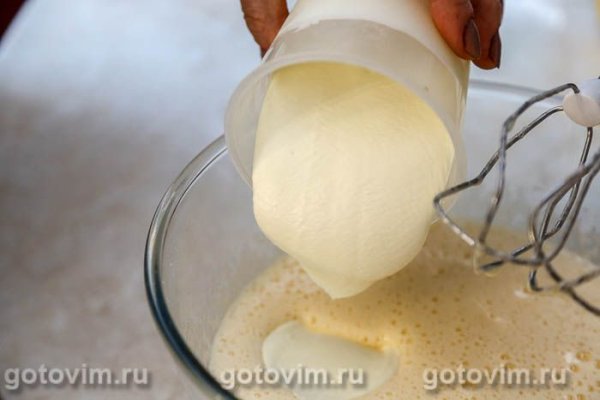 Пирог с черникой и лимонным сиропом Пирог с черникой и лимонным сиропом