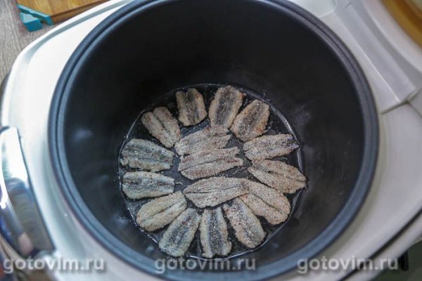 Хамса в панировке, жаренная в мультиварке Хамса в панировке, жаренная в мультиварке
