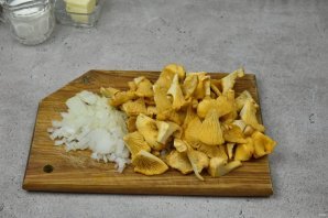 Грибной соус с лисичками Грибной соус с лисичками