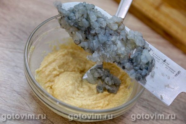 Рыбный суп с креветочными клецками в мультиварке Рыбный суп с креветочными клецками в мультиварке