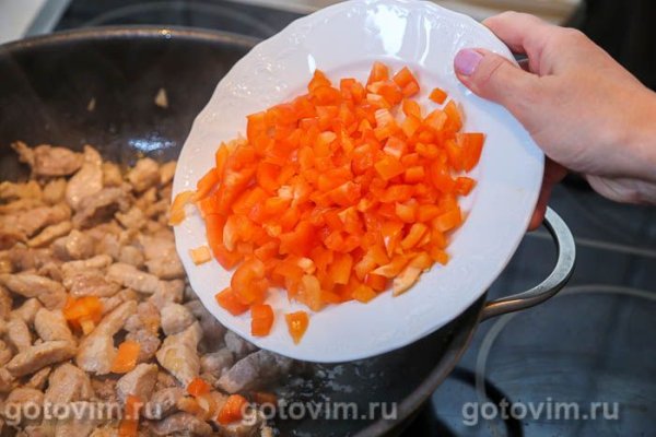 Свиная поджарка со сливой Свиная поджарка со сливой