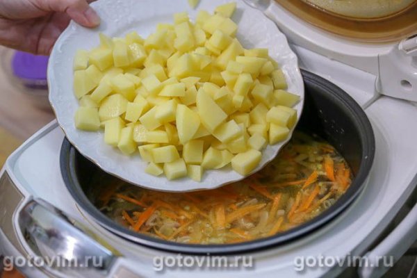 Рыбный суп с креветочными клецками в мультиварке Рыбный суп с креветочными клецками в мультиварке
