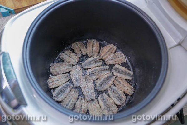 Хамса в панировке, жаренная в мультиварке Хамса в панировке, жаренная в мультиварке