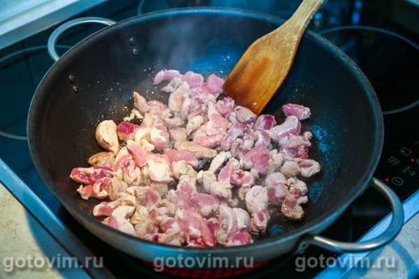 Свиная поджарка со сливой Свиная поджарка со сливой