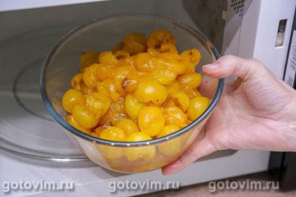 Джем из желтой алычи в микроволновке