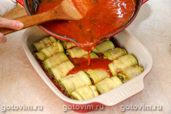 Рулетики из кабачков с мясом Рулетики из кабачков с мясом