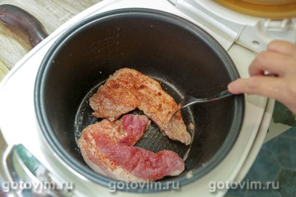 Мясо с баклажанами по‑грузински в мультиварке