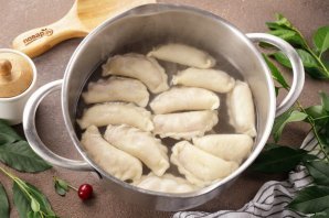Вареники с вишней Вареники с вишней